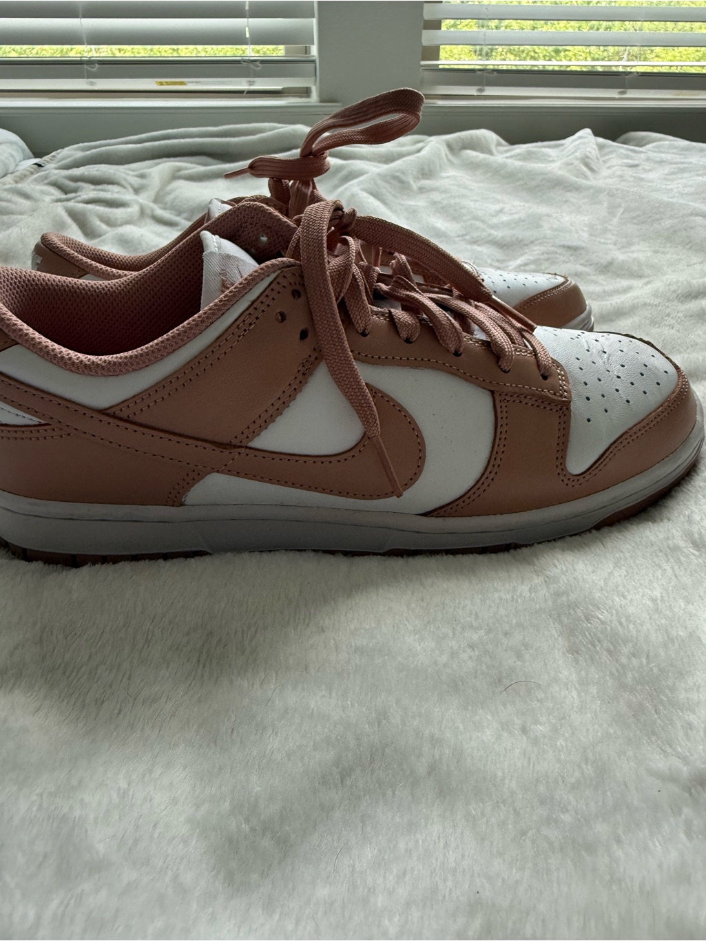 Nike Women’s Low-Top Sneakers In Dusty Rose And White